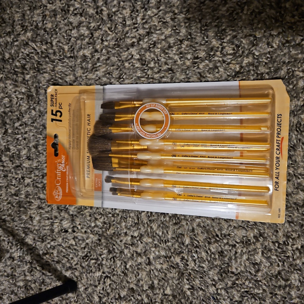 Paint brushes NWT